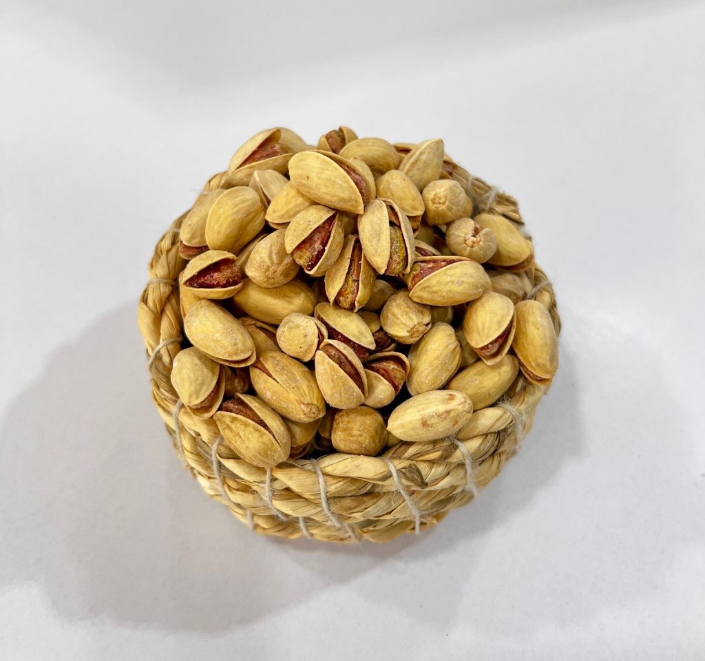 خرید پسته احمد آقایی